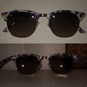 Navy Blue Pineapple Sunglasses